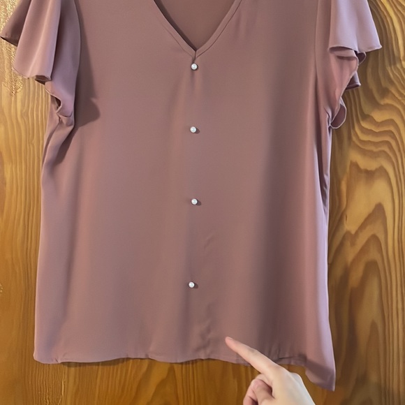 Pearl beaded flutter sleeve top - Picture 4 of 5